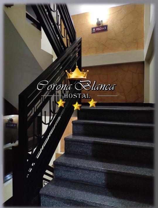 סוקרה Hostal Corona Blanca מראה חיצוני תמונה