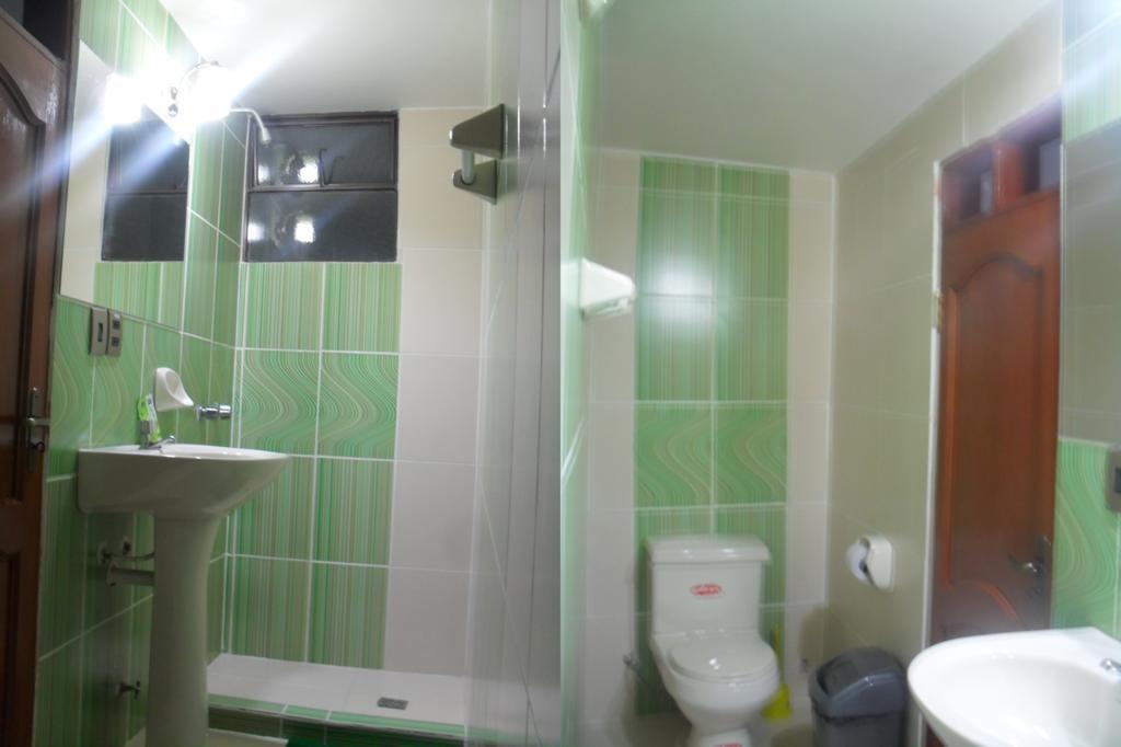 סוקרה Hostal Corona Blanca מראה חיצוני תמונה
